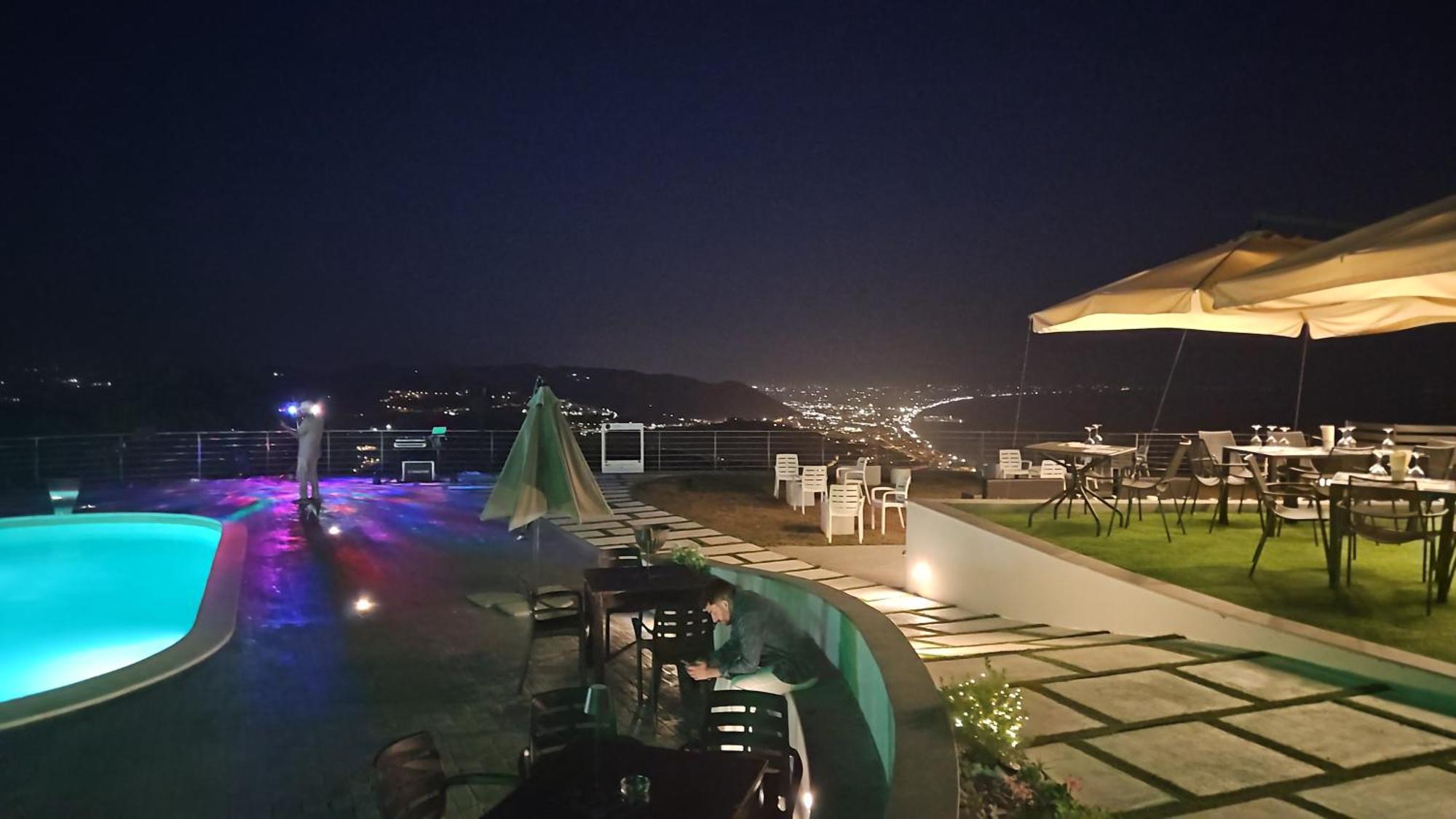 Appartamento Emma Con Piscina - Vista Mare"Tenuta Croce" Salerno Eksteriør bilde